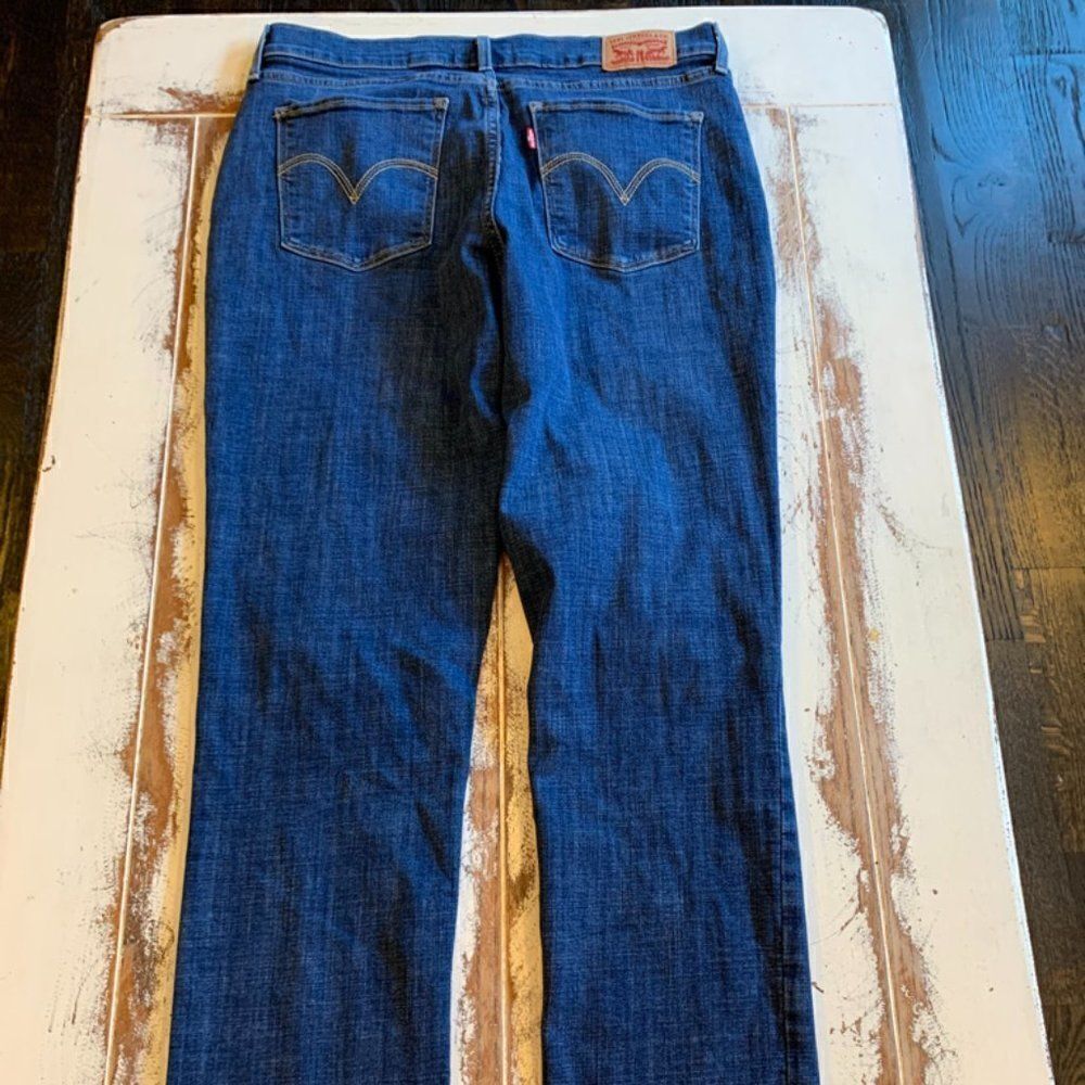 Levi's Classic Jean  - Picture 5 of 6